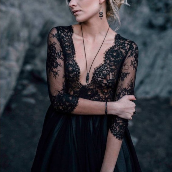 Welcome to Leather & Lace ♡ - Picture 6 of 8